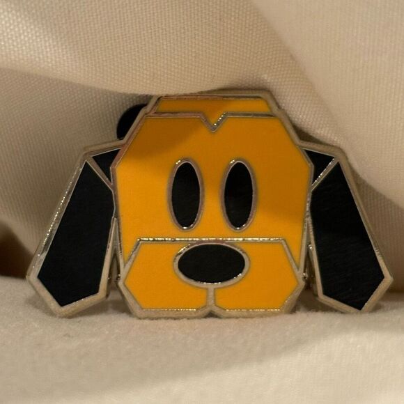 Disney Parks Origami Pluto & Bone Lucky 101 Dalmatians Collectible trading Pins - Picture 5 of 6